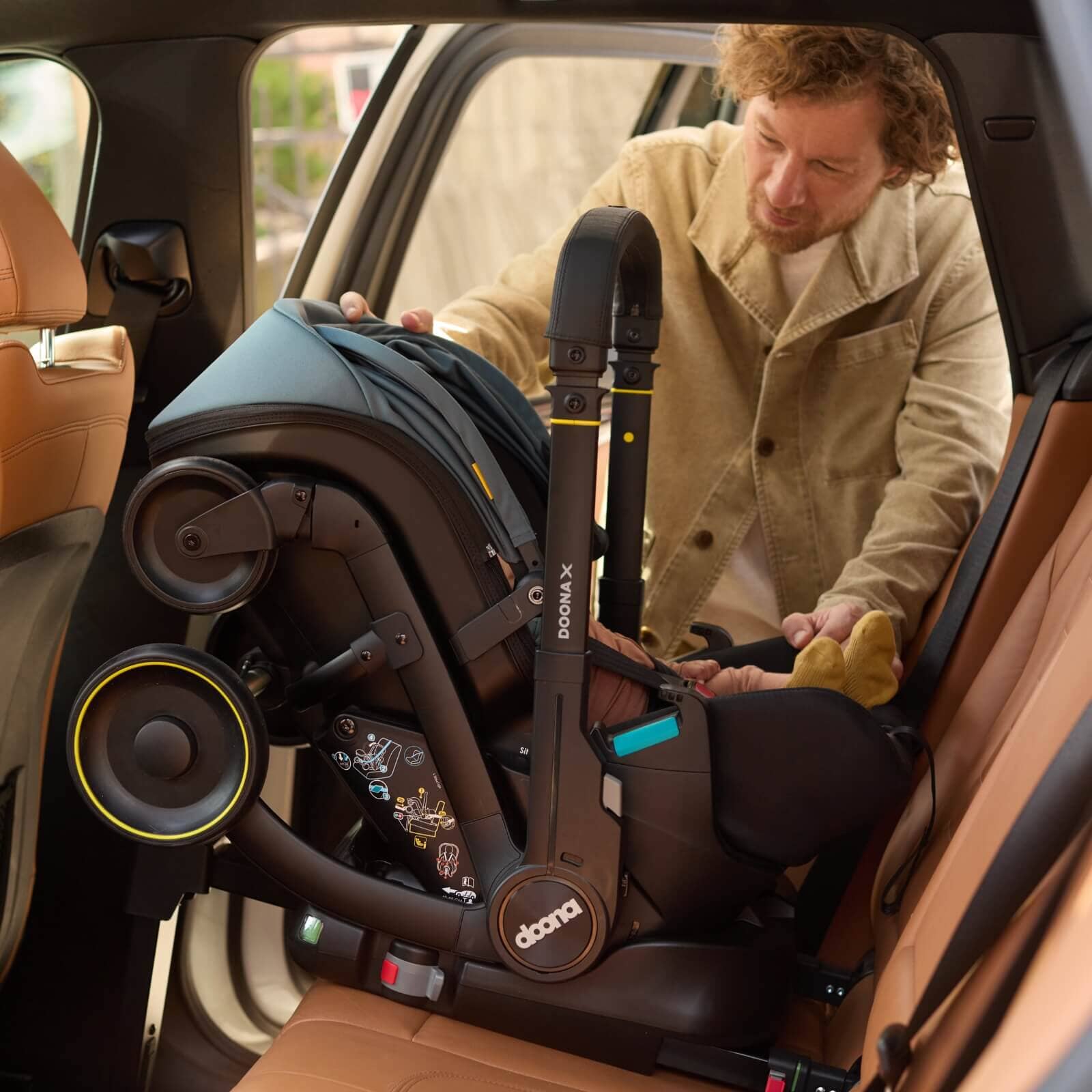 Doona X Car Seat Stroller Nitro Black - Main Image